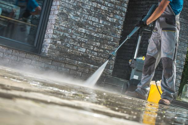Best Pool Deck Cleaning  in Doffing, TX